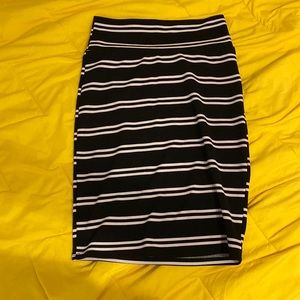 Lularoe small straight skirt